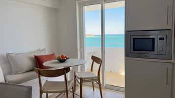 Apartamento | Área de estar | TV LCD 32 polegadas com canais digitais