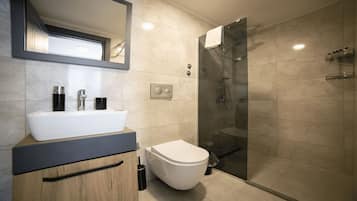 Egyptian cotton sheets, premium bedding, minibar, soundproofing