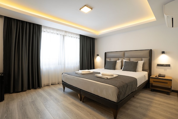 Quarto standard, 1 cama de casal, para não fumantes, vista para a cidade | Roupas de cama de algodão egípcio, roupas de cama premium, frigobar