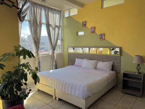 Superior | Soundproofing, bed sheets - OYO Hotel Museo Carnaval (Huejotzingo)