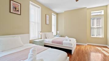 Design House | 3 bedrooms, desk, iron/ironing board, free WiFi