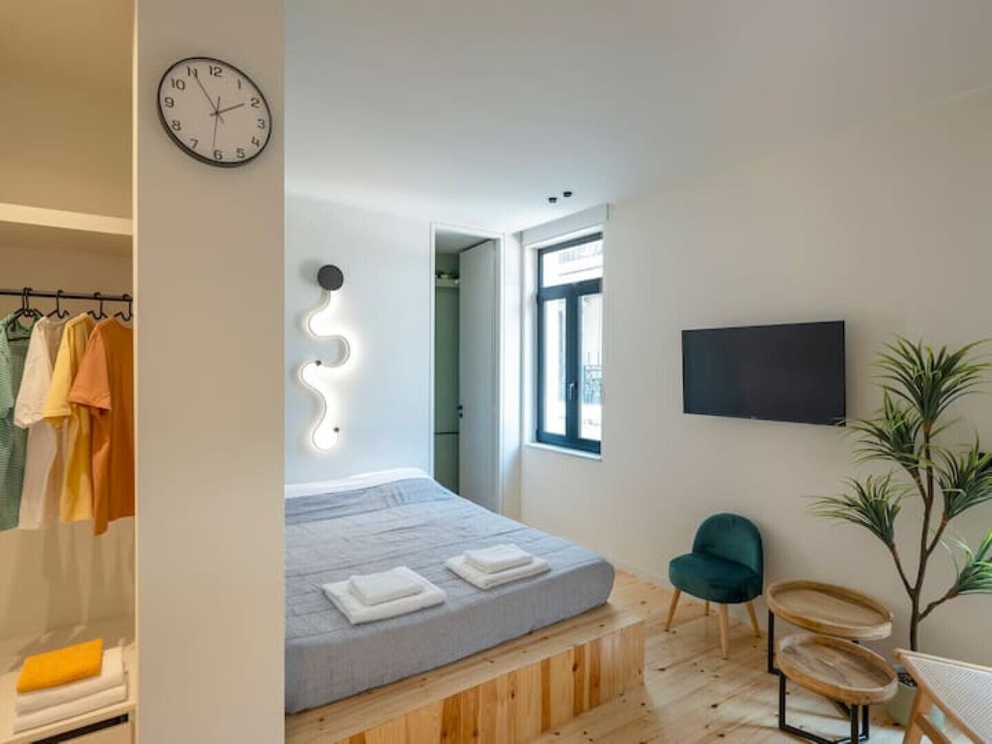 1 bedroom, iron/ironing board, WiFi, bed sheets