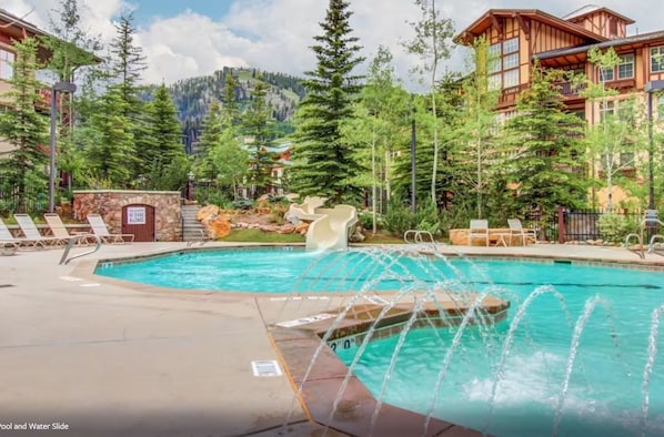 Outdoor pool, a heated pool
