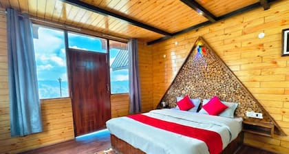 Family Room with Mountain View - Snowind Cottages