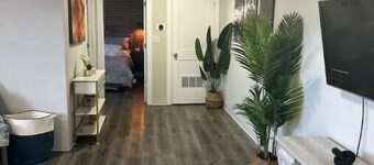 Modern Loft!/Free Parking/Long Stay Friendly!