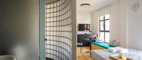 1 chambre, fer et planche à repasser, Wi-Fi, draps fournis