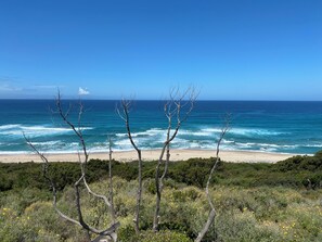 Solsenger og strandhåndklær
