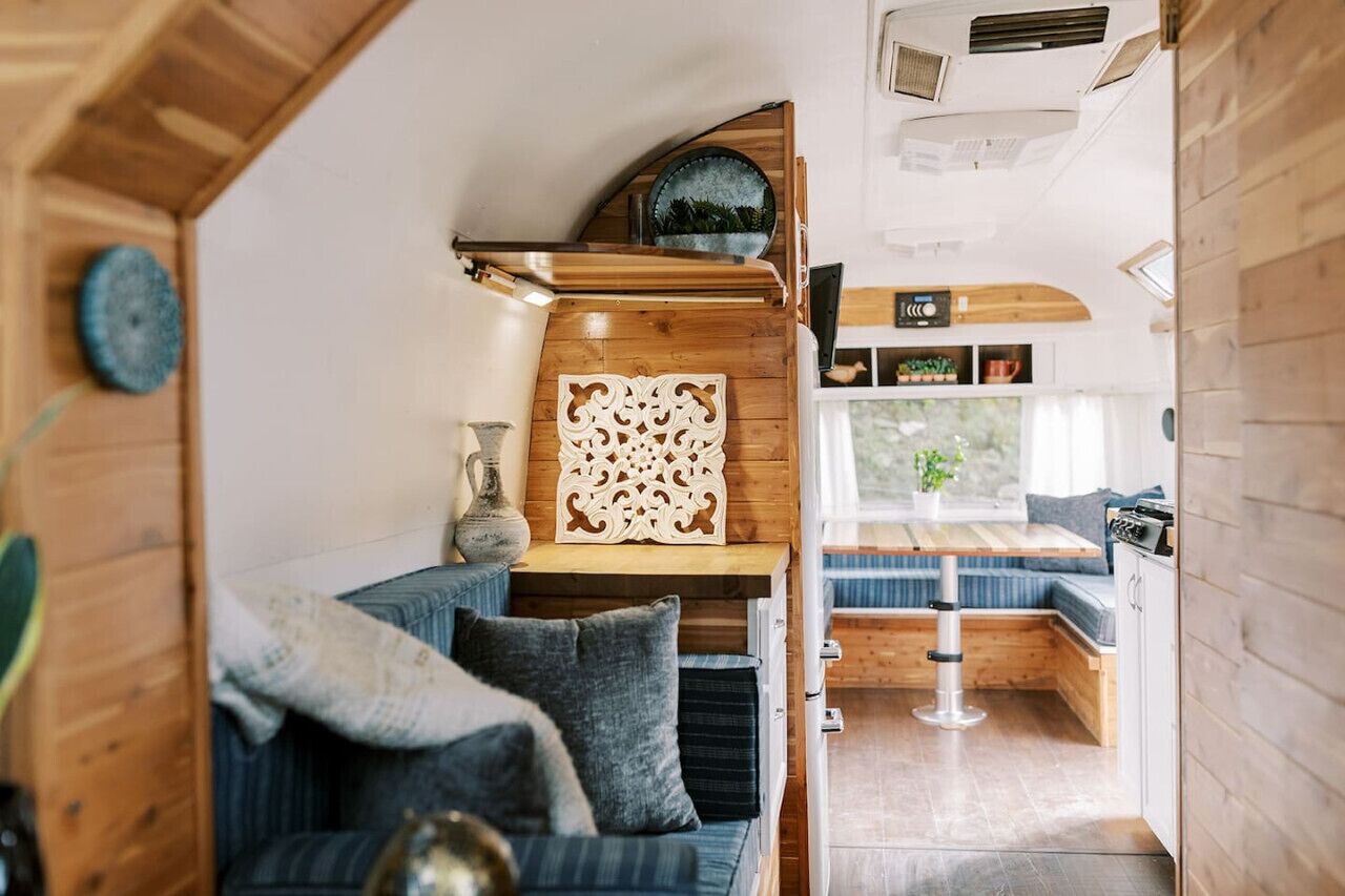 TV, fireplace, stereo