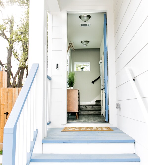 Interior - Mid-Century Modern Home is 10 minutes from Downtown Houston (Houston)