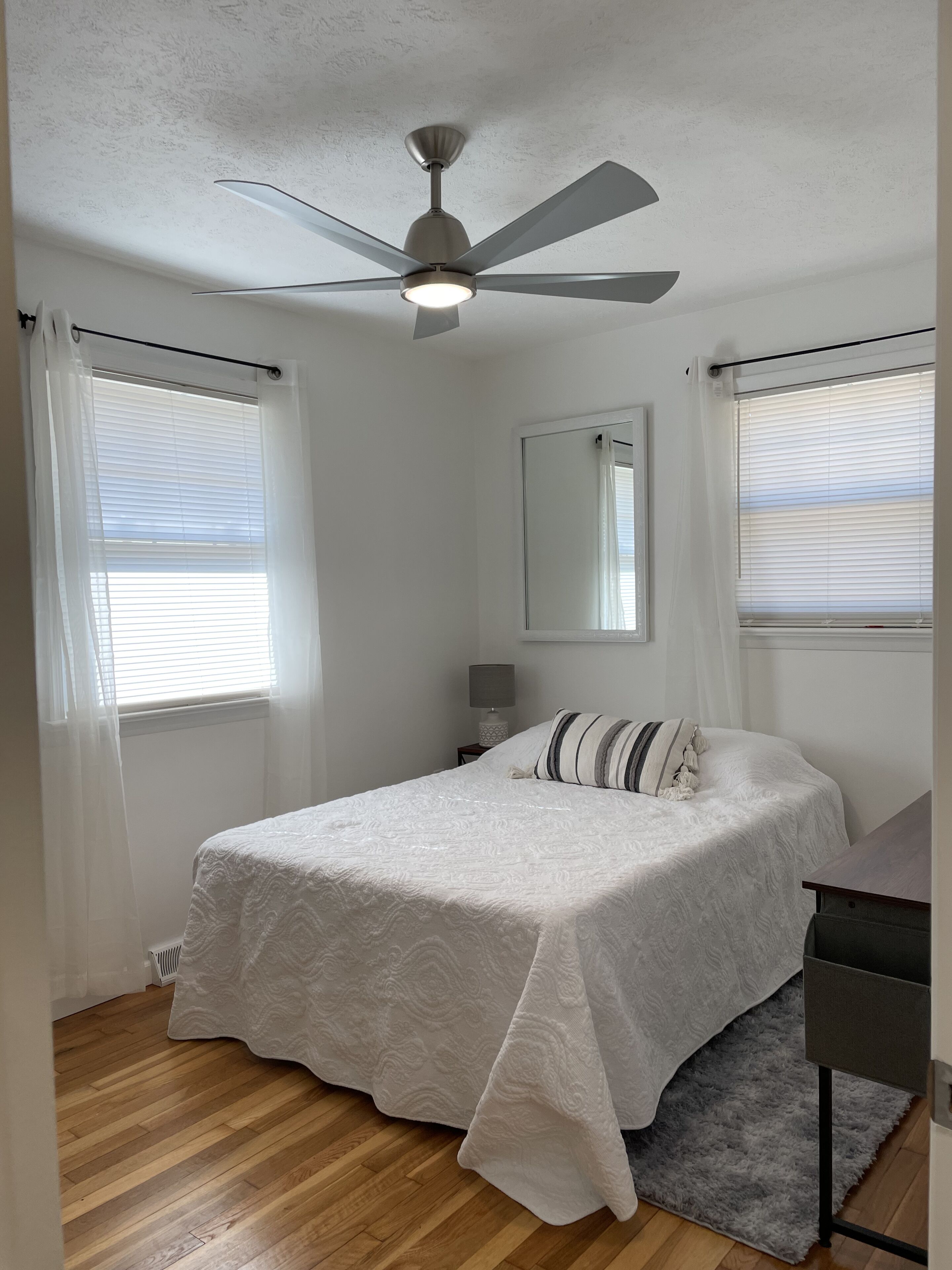 2 chambres, bureau, fer et planche à repasser, Wi-Fi gratuit