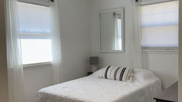 2 chambres, bureau, fer et planche à repasser, Wi-Fi gratuit