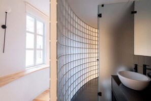 Haartrockner, Handtücher, Seife, Toilettenpapier