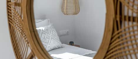 2 多间卧室、熨斗/熨衣板、WiFi、床单