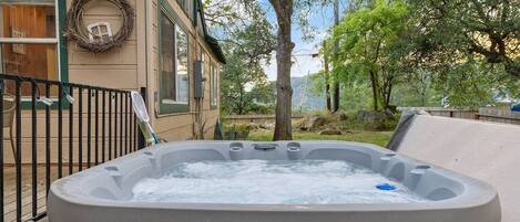 Baignoire à remous extérieure