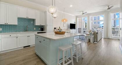 Luxe 5-Bedroom Townhouse, Steps from the Beach! Stunning Gulf Views, Private Grill, Sleeps 12!