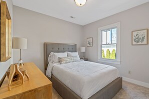 3 soverom, strykejern/-brett, wi-fi (inkludert) og sengetøy