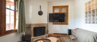 Traditional cosy chalet in Livadi