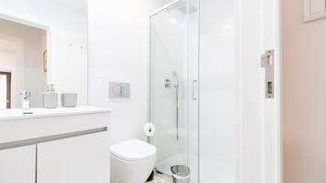 Hair dryer, towels