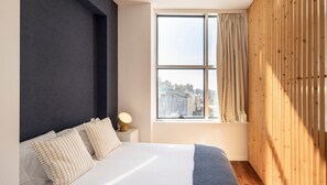 Iron/ironing board, free WiFi, bed sheets - Boavista 1774 - 4D by LovelyStay (Porto)