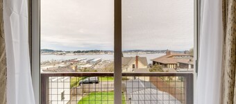 Port Orchard Guest House - Walk to Bay Street!