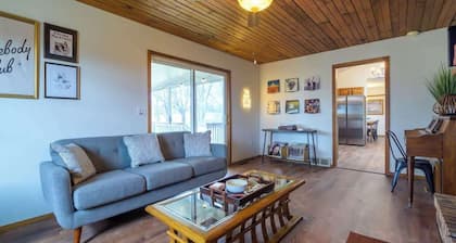 Lemon Creek Lodge • Explore Michigan's Wine Trail