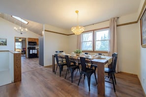 Dining - Lemon Creek Lodge • Explore Michigan's Wine Trail (Baroda)