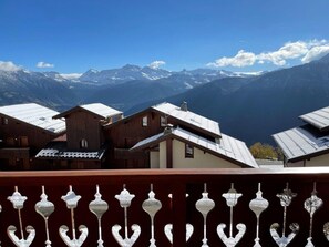 Property grounds - 10m from ski slopes, 1st floor, balcony, ski locker, 43m², Les Saisies (Villard-sur-Doron)