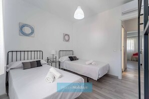 2 soverom, strykejern/-brett, wi-fi (inkludert) og sengetøy