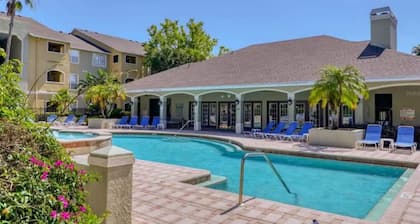 Main Floor Condo at the Avalon - Clearwater FL