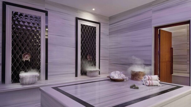 Sauna, pemandian Turki/hammam, dan pijat olahraga