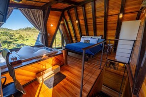 Hypo-allergenic bedding, pillow-top beds, minibar - Sítio Mar de Nuvens Chalés de Luxo  (Urubici)