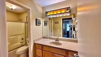 Condo Cao cấp | Phòng tắm