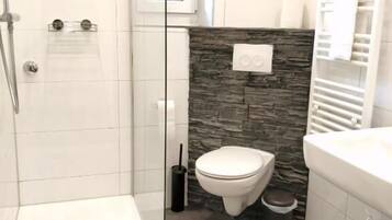 Basic-Apartment, Nichtraucher | Badezimmer