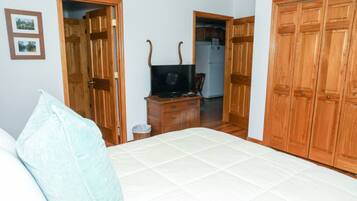 1 chambre, bureau, fer et planche à repasser, Wi-Fi