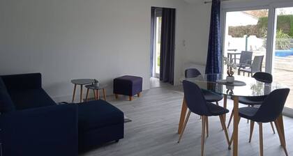 Villa "du Lagon" Avec Piscine