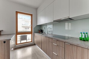 Classic Apartment | Private kitchenette - Mila Baltica by Grand Apartments (Gdansk)