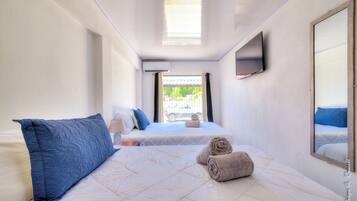 10 bedrooms, iron/ironing board, WiFi, bed sheets