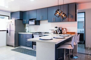 Fridge, microwave, oven, stovetop - Casa Plomo & Casa Plata One block from clubs and main strip (Jacó)