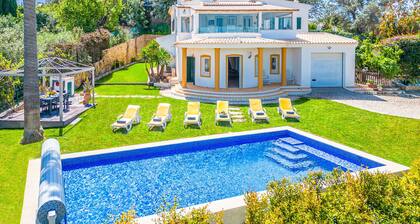 Villa with heatable pool & BBQ in Boliqueime