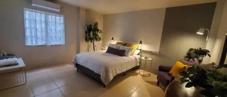 1 soverom, strykejern/-brett, wi-fi og sengetøy