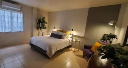 1Bed/1bath Private suite; San Juan/Mt Hope/ POS