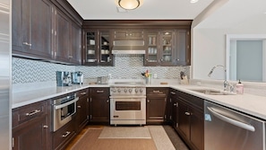 Private kitchen - Oceanfront 3BR Residence with Wraparound Veranda (Wildwood)