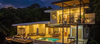 Casa Tres Parajitas - House of Three Little Birds