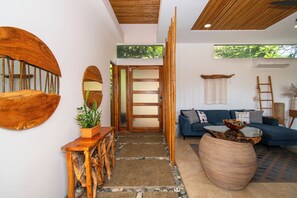 Interior - Casa Tres Parajitas - House of Three Little Birds (Hatillo)