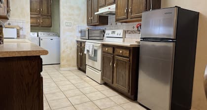 Charming farmhouse close to the Quality Waters and Navajo Lake Marina.