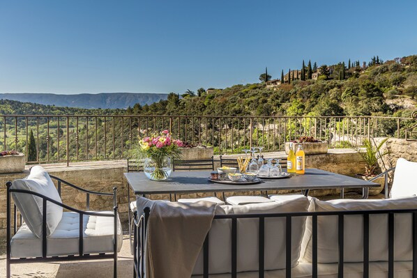 Outdoor dining - Vue D'exception en Plein Cœur de Gordes (Gordes)