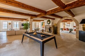 Game room - Vue D'exception en Plein Cœur de Gordes (Gordes)
