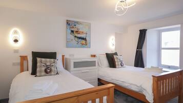 3 bedrooms, individually decorated, individually furnished, free WiFi