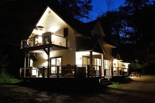 Experience Ellicottville charm near HoliMont