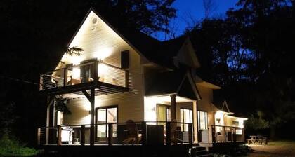 Experience Ellicottville charm near HoliMont